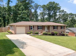 8 Ravensworth Rd, Taylors, SC 29687