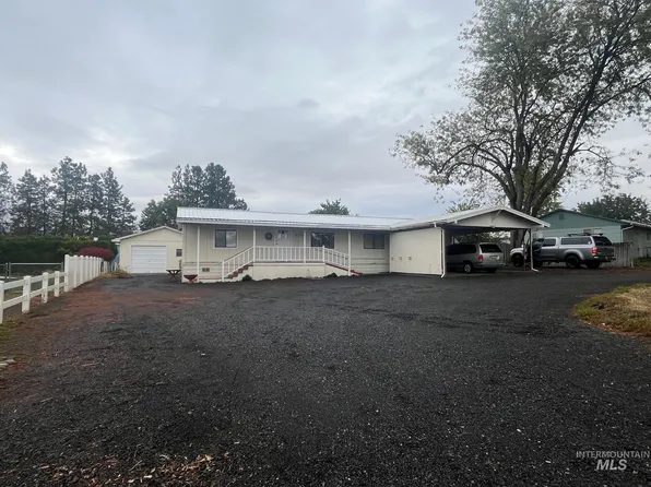 2160 Valleyview Dr, Clarkston, WA 99403