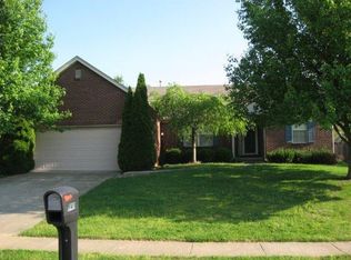 642 Oxford Rd, Versailles, KY 40383