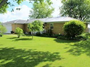 513 S Main St, Sweetser, IN 46987