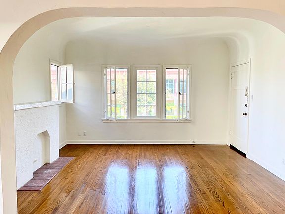 2nd image of 229 S Elm Dr #5