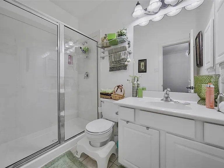 3831 Lakeridge Canyon Dr — Photo 20