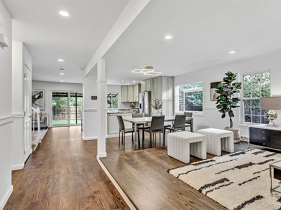 5th image of 7926 S Roslyn Way