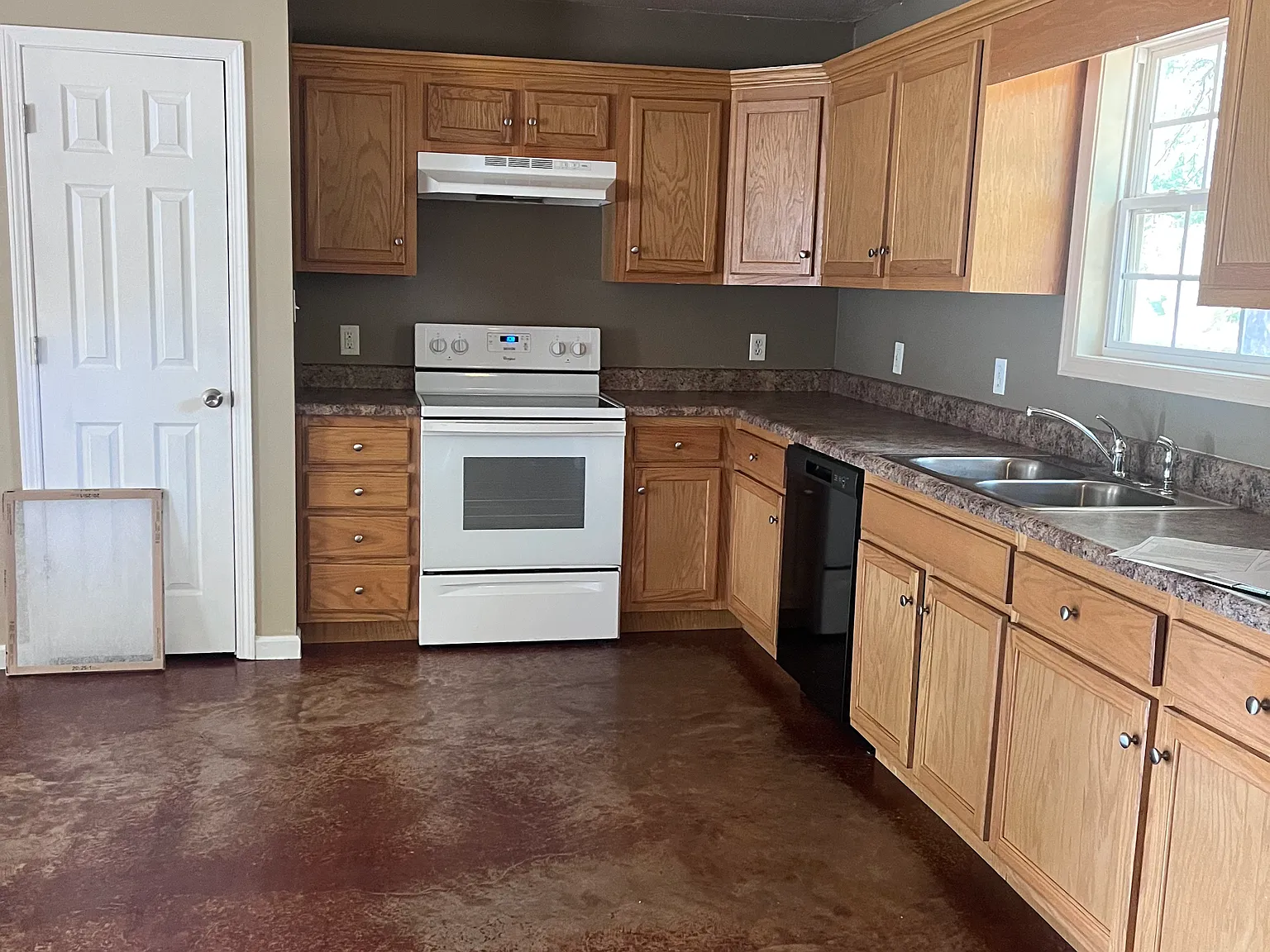 3 bed, 1171 sqft, $1,500 — Photo 3