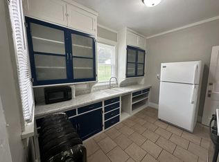 394 Nevada St #1, Dubuque, IA 52001