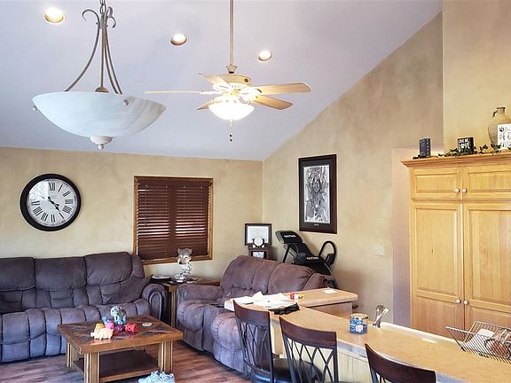 2nd image of 132 Deer Hollow Dr