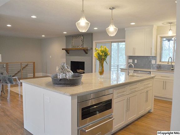 3rd image of 5705 Tannahill Cir SE
