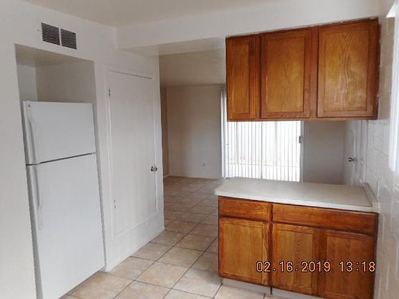 3rd image of 3333 E Flower St #A