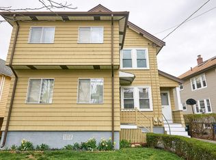 49 Leslie Rd #49, Belmont, MA 02478