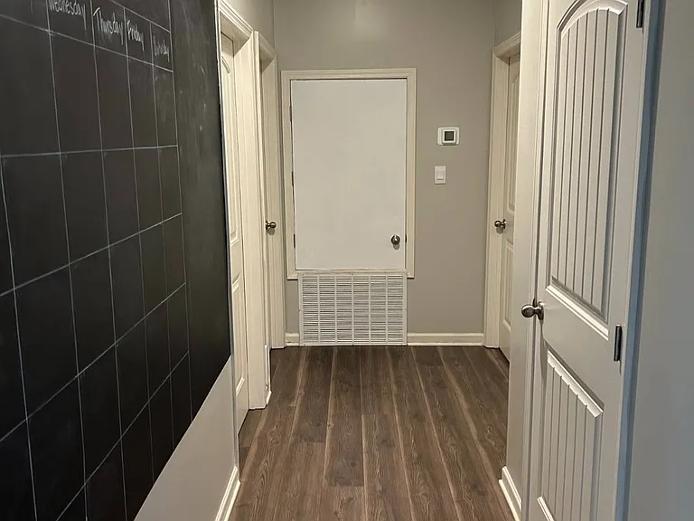7951 Hickory Meadow Rd — Photo 2