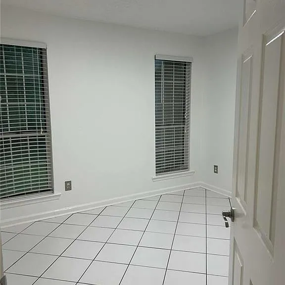 717 Shore Dr — Photo 12