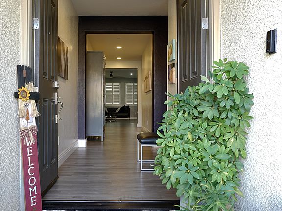 3rd image of 4013 S San Joaquin St