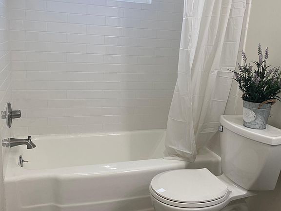 5th image of 17011 Yukon Ave #1