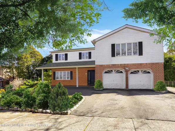 650 Edgegrove Ave, Staten Island, NY 10312