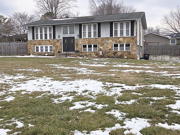 2nd image of 7315 Cornwall Rd