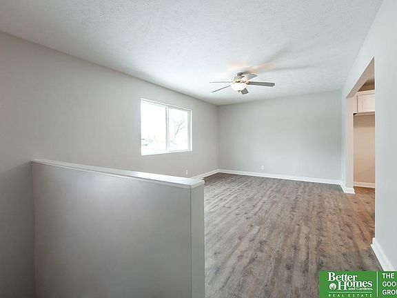 3rd image of 9135 Grand Ave