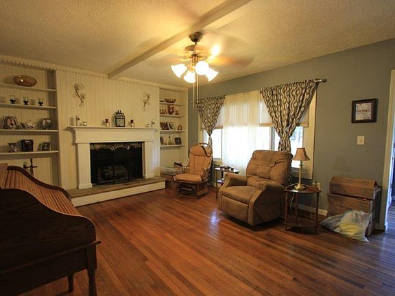 3rd image of 1291 S Oden Dr