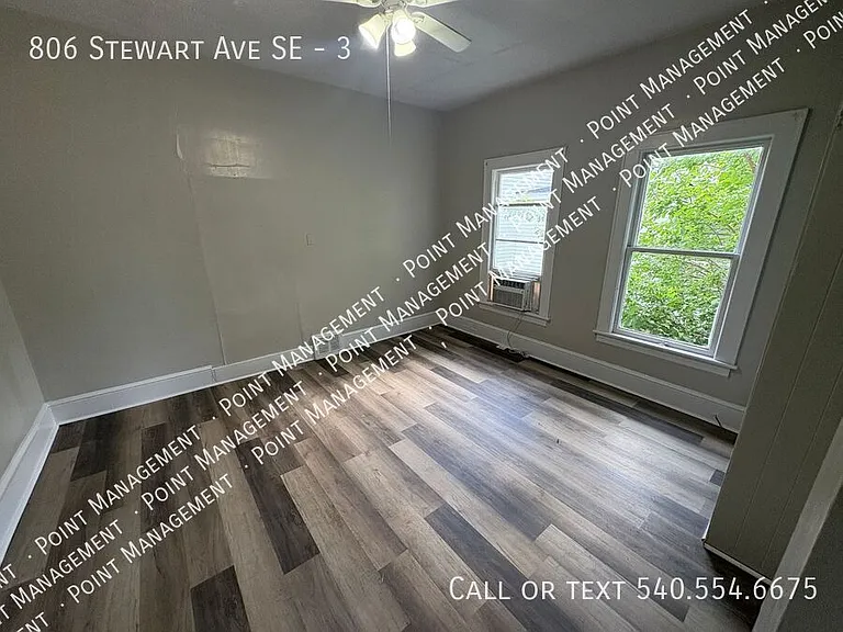 806 Stewart Ave SE #3 — Photo 4