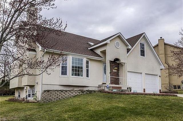 1st image of 1515 SW Jeffrey Dr