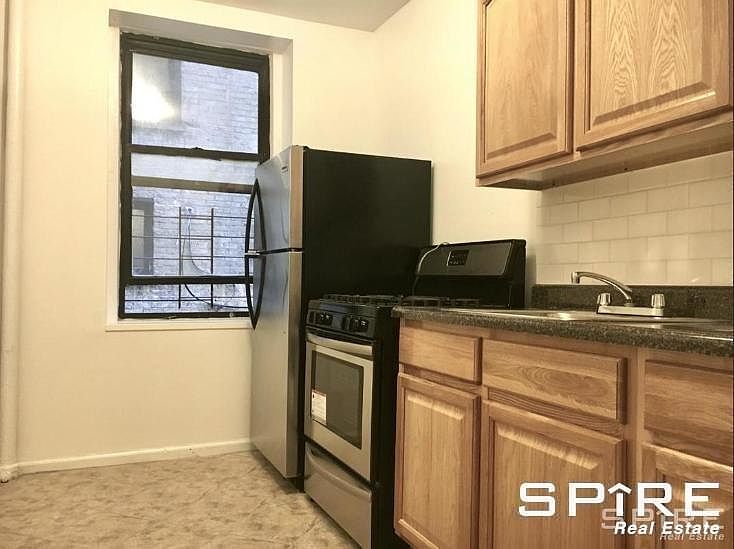 1st image of 4044 Carpenter Ave APT 2A