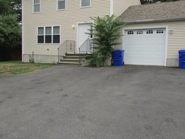 218 Hart St #A, Taunton, MA 02780