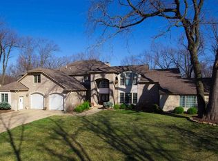 55 Hawthorne Rd, Rock Island, IL 61201