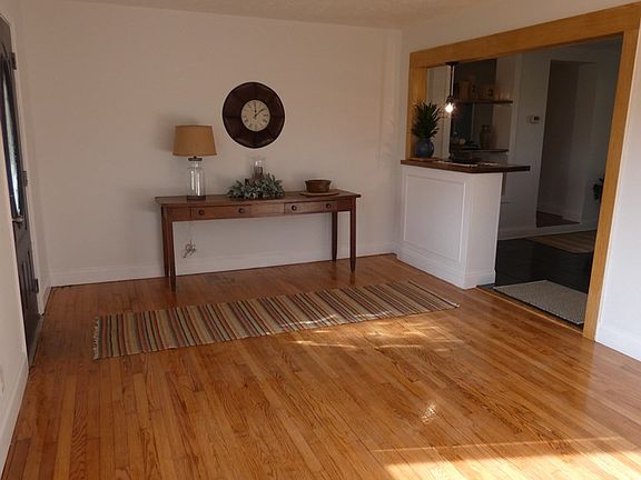 5th image of 143 N Monte Vista Dr