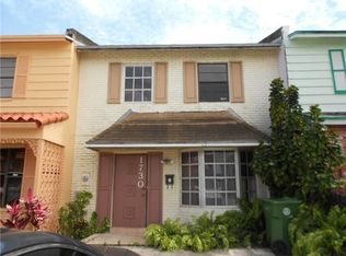 1730 W 72nd St, Hialeah, FL 33014
