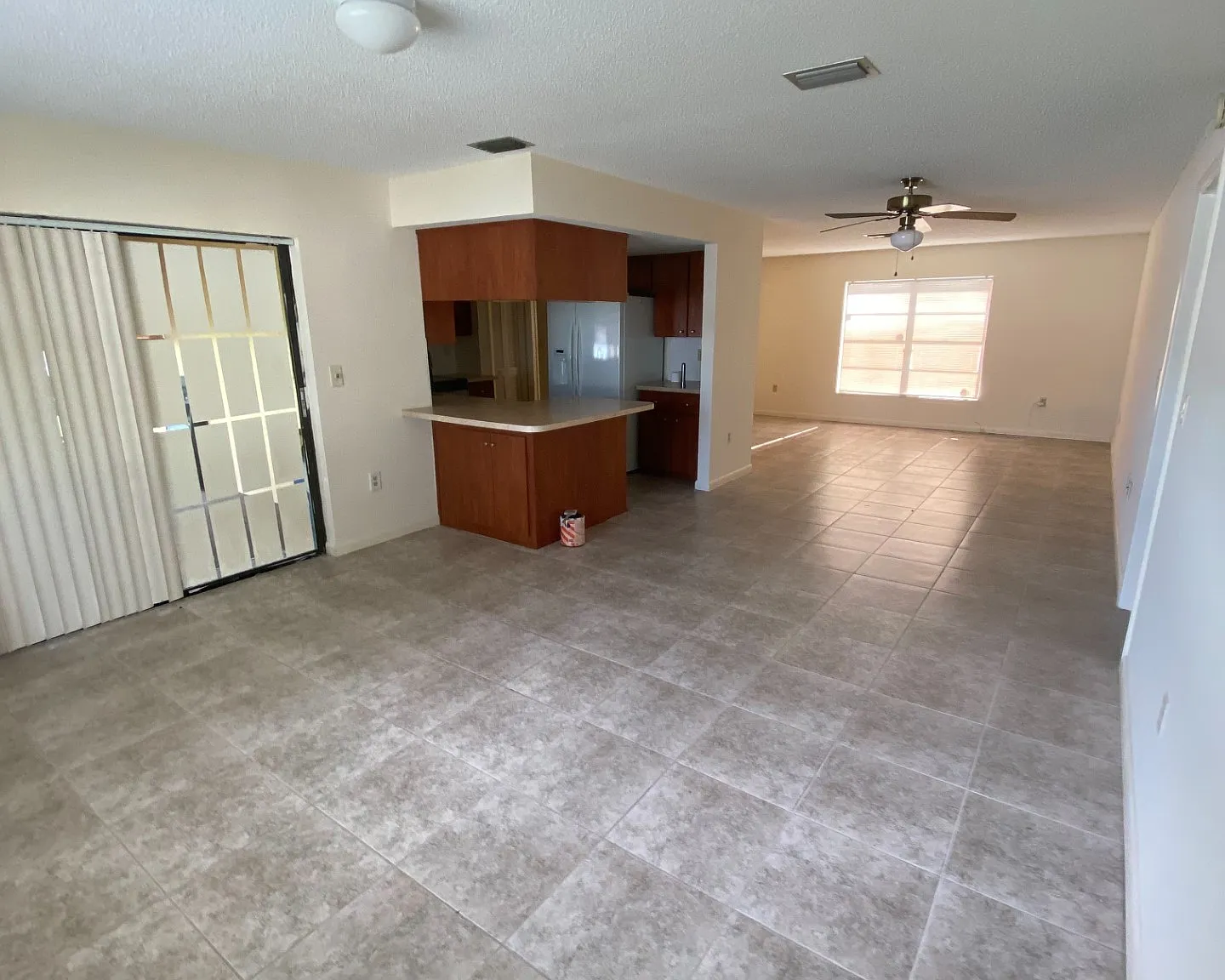 1332 Bentley Ave — Photo 4