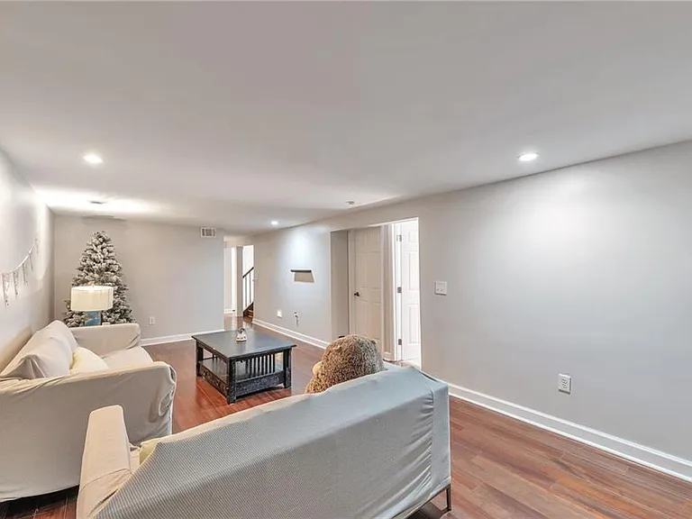 1651 Murdock Rd — Photo 20