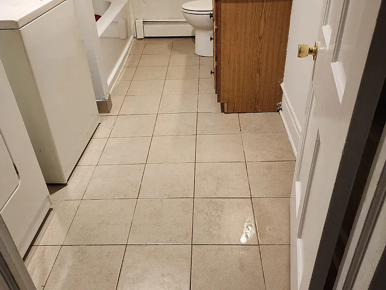 full size bathroom/laundry with full size washer and dryer