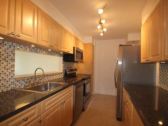 5th image of 7545 E Treasure Dr APT 4E