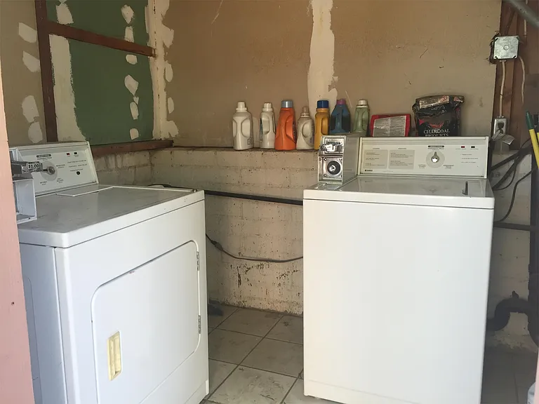 2701 N Martin Ave #4 — Photo 12