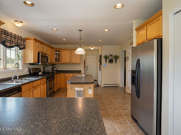 3rd image of 1550 Carney Rd