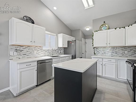 2nd image of 8929 Celebrity Ct