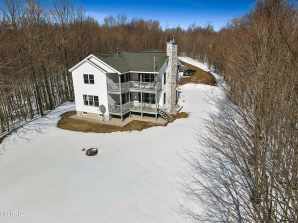 Bear Lake Real Estate Bear Lake Mi Homes For Sale Zillow