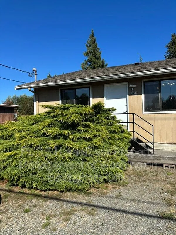 2 bed, 1.0 bath, 800 sqft, $1,645 — Photo 1