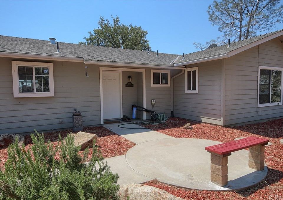 1st image of 28918 Copper Creek Ln