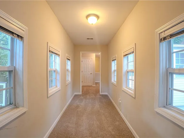 1053 Vista Trl NE — Photo 18