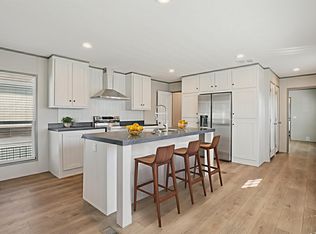 1633 American Dr, Cleburne, TX 76033