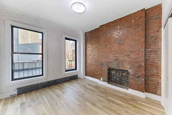 Rented by Manhattan Residential Inc. | media 23