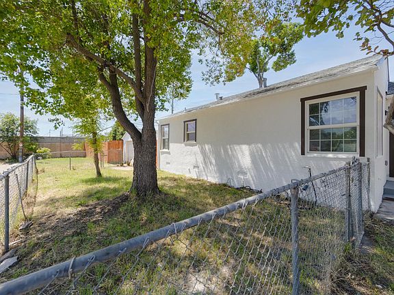 4th image of 3972 17th Ave