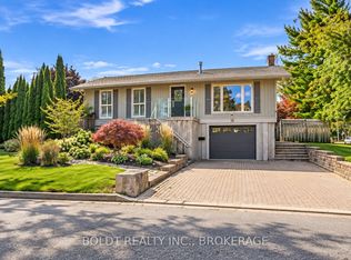 15 The Cedars, Saint Catharines, ON L2M 6M7