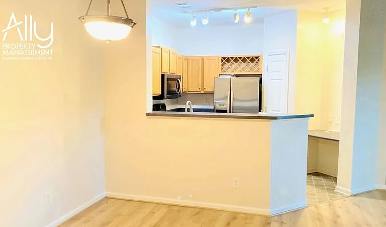 270 Riverbend Dr #1-1B — Photo 12