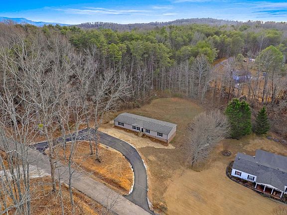 2nd image of 34 McCauley Ln