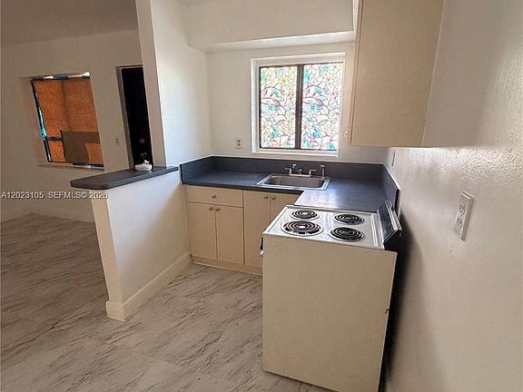 4th image of 154 W 26th St #2