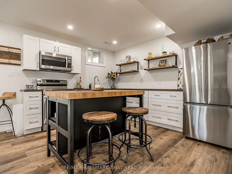 3742 Horseshoe Valley Rd W #LOWER — Photo 3