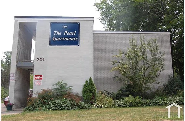 Building Photo - 701 Pearl St