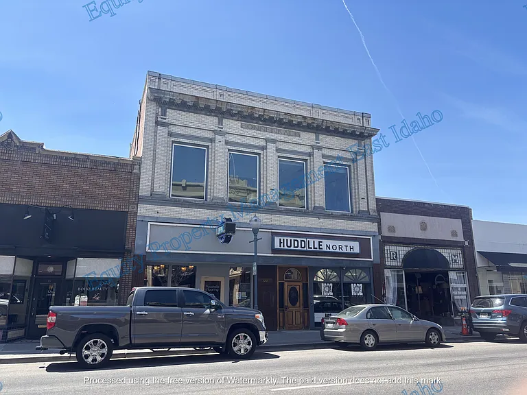 123 N Main St #13 — Photo 8
