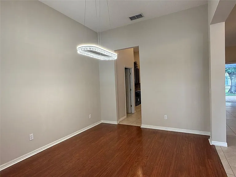 10237 Facet Ct — Photo 8